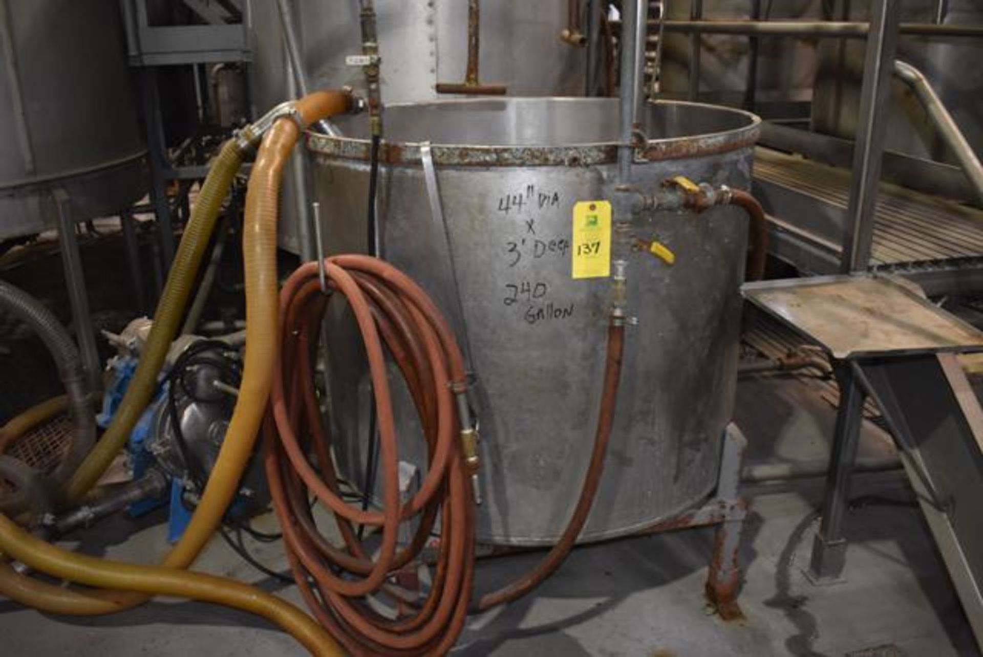 Stainless Steel Tank, 44" Diameter x 36" Depth, Rated 240 Gal. Capacity, Steel Leg Base