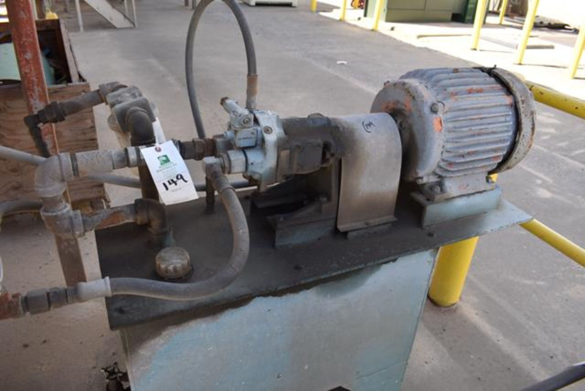 15 HP Hydraulic Power Pack, Approx. 30 Gal. Tank, RIGGING FEE: $200