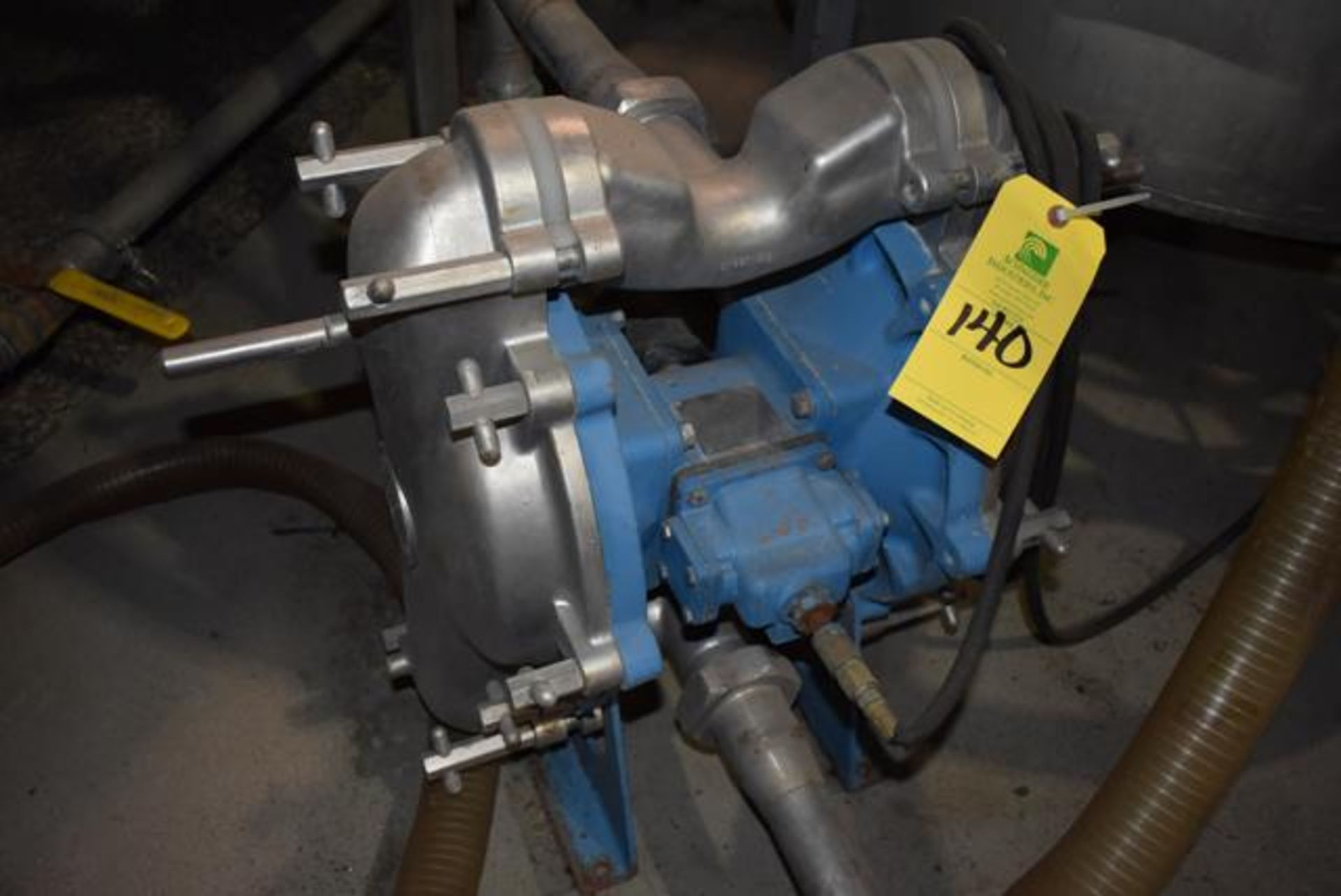 Sandpiper Model #SSA2-A Pump, SN 2/5076, RIGGING FEE: $50