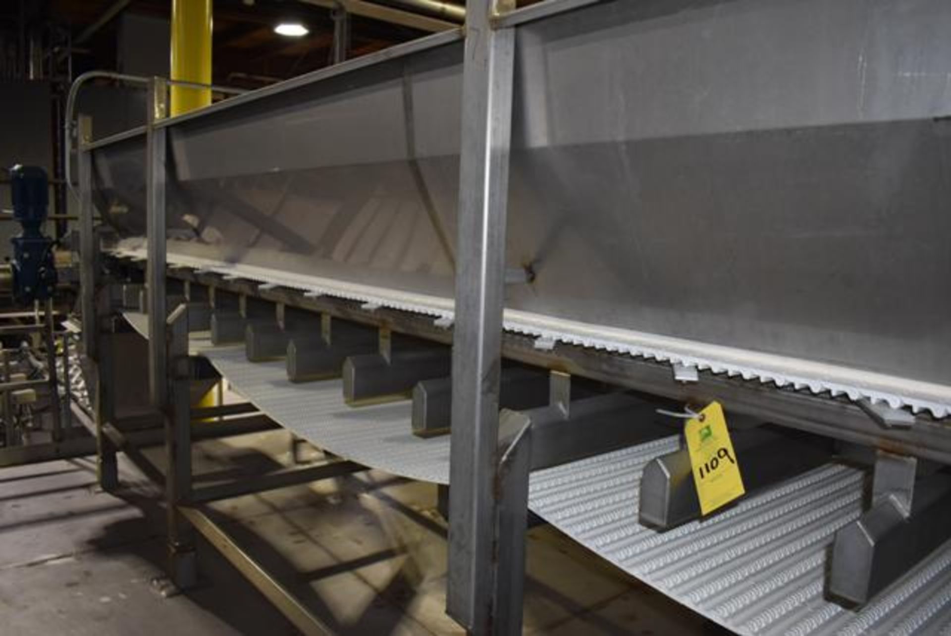 Conveyor - Motorized Belt Conveyor, 48" Wide Belt x 19' Length, RIGGING FEE: $900
