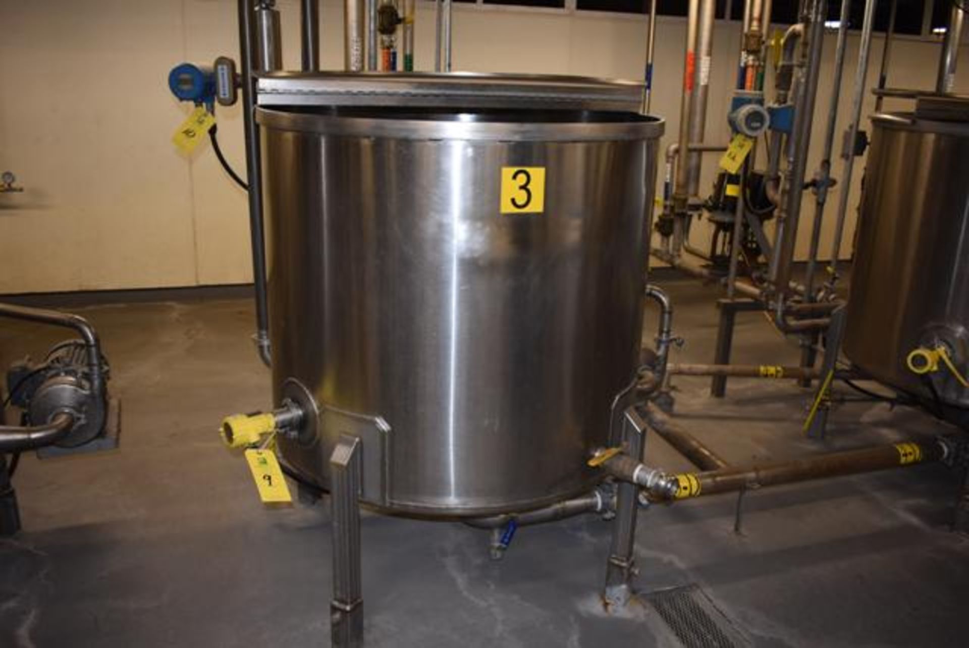 Stainless Steel Tank w/Lid, 42" Diameter x 36" Depth/210 Gallon Capacity, Motor and Circulating