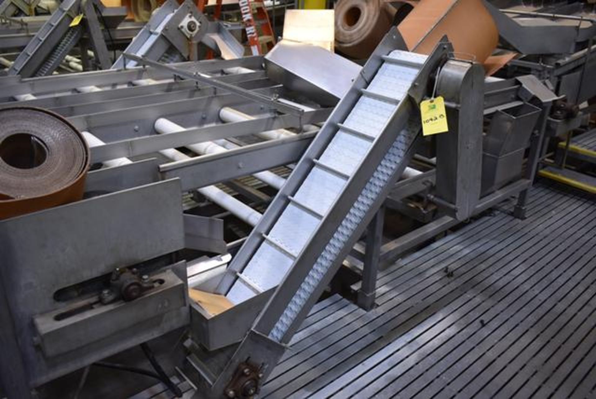 Elevator - 8" Wide Pleated Incline Conveyor, 48" Length, Note - No Motor, RIGGING FEE: $200