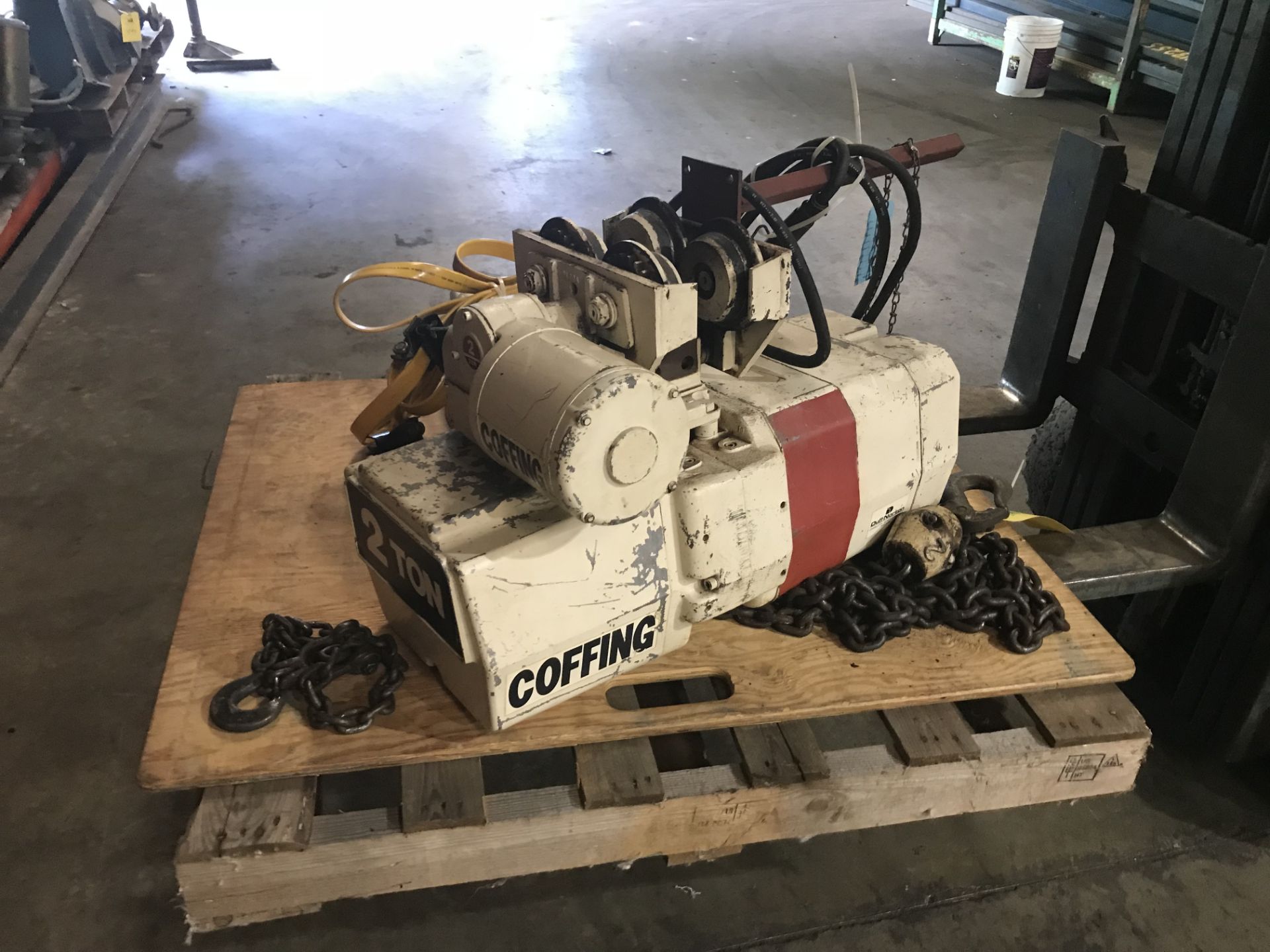 Coffing 2 Ton Chain Hoist, Rigging Fee For This Item Is $30