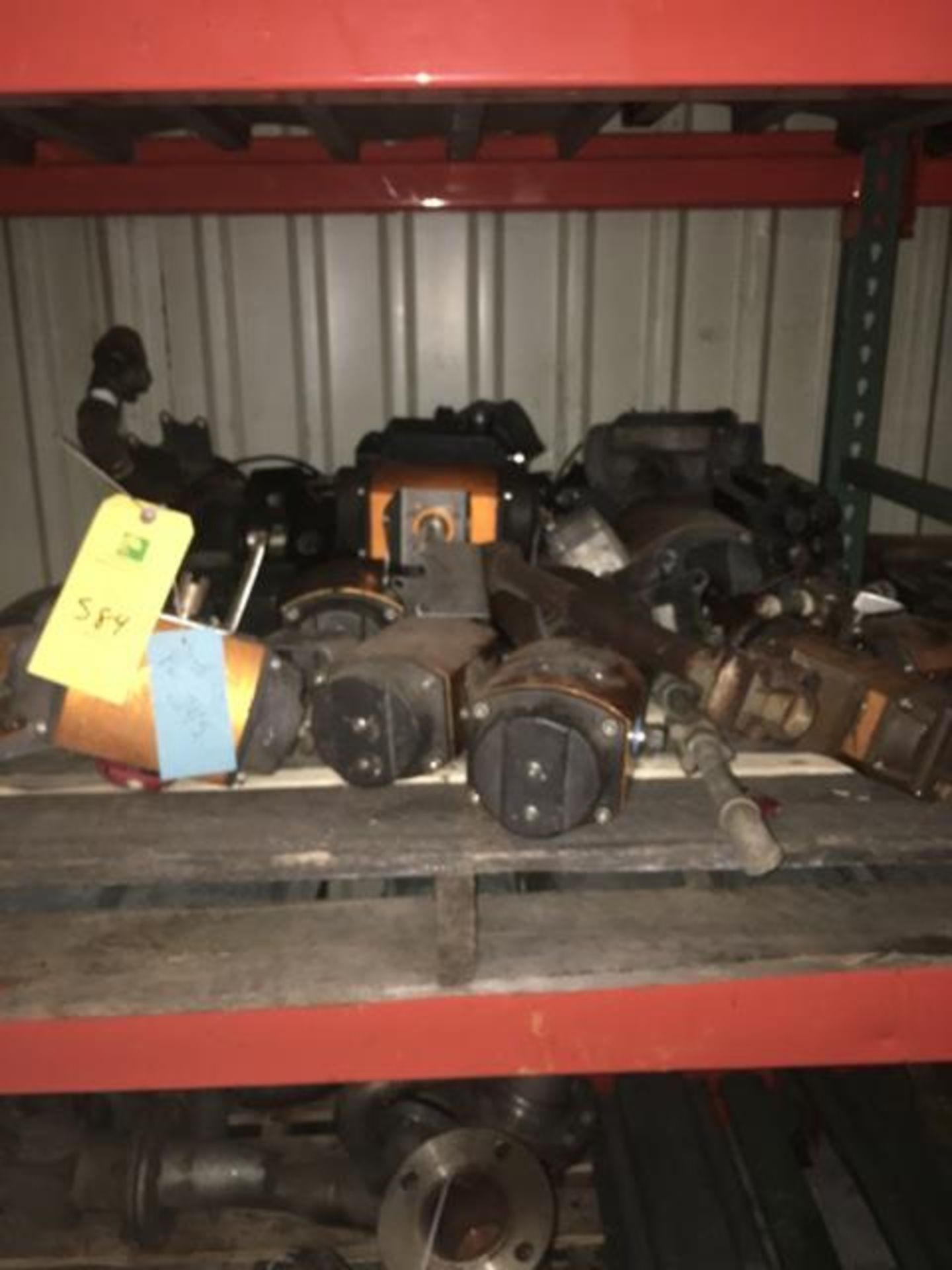 Pallet of (18) Pneumatic Valve Heads: (1) Worcester Controls, Series 39, Model# 15 39S; (2) Worceste - Image 3 of 15