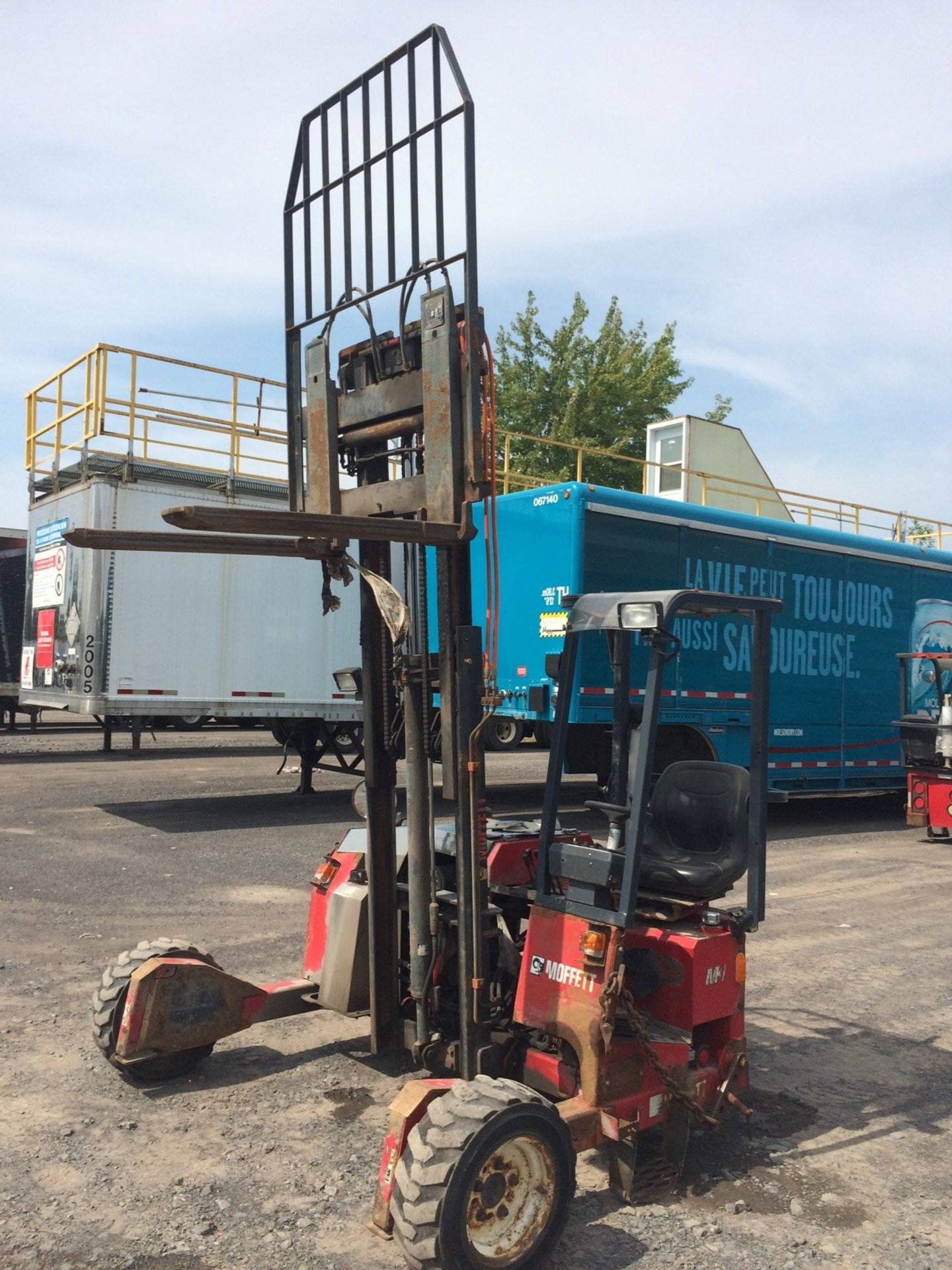 2006 Moffett 3-7 Forklift, Diesel Kubota Engine, 4,500 lb lift cap., Mast Height: 84" , Indicated