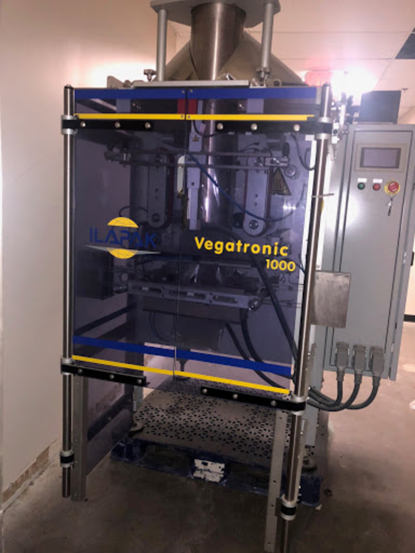 Ilapak Vegatronic 1000 Vertical Form Fill Seal Machine, 60 HZ, 3 Phase, 230 Volt, Serial# J630710110