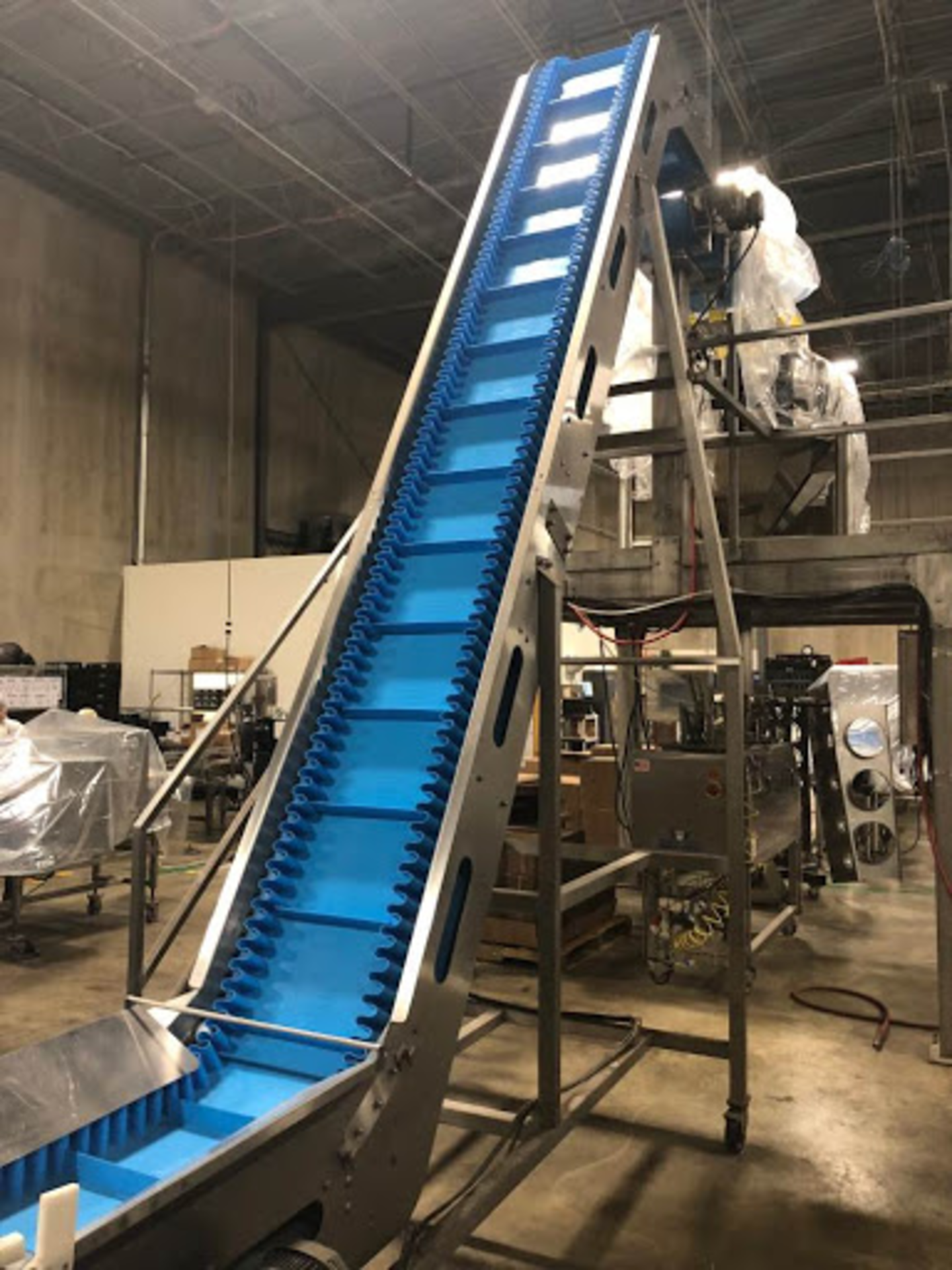 Scale Incline Feed Conveyor, 22' Long (Including (1) vertical and (1) horizontal curves), 17" Wide,