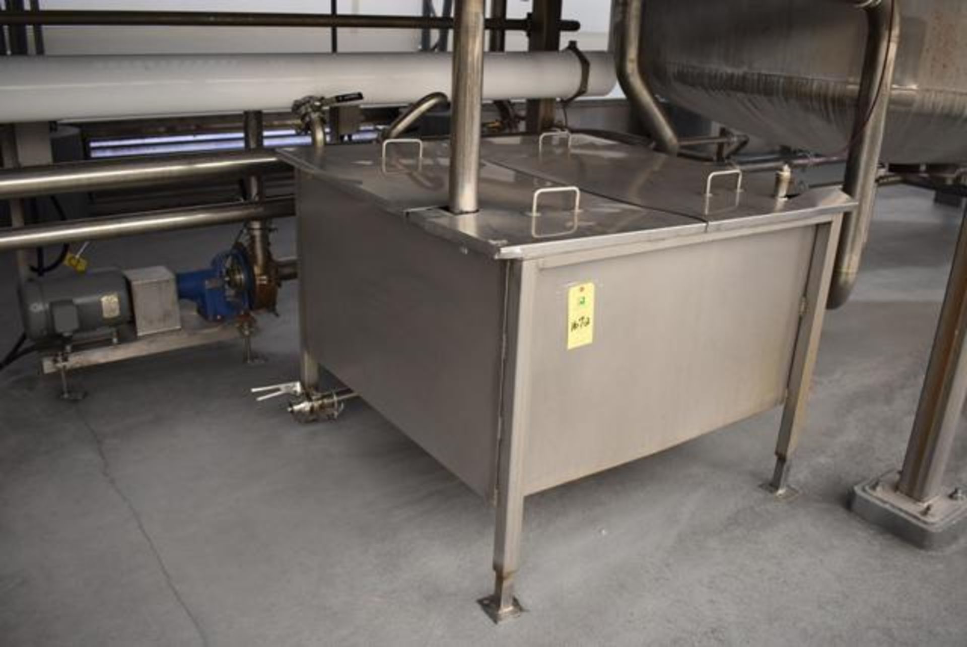 Stainless Steel Tank w/Lid, 48" x 48" x 24" Depth, RIGGING FEE: $650