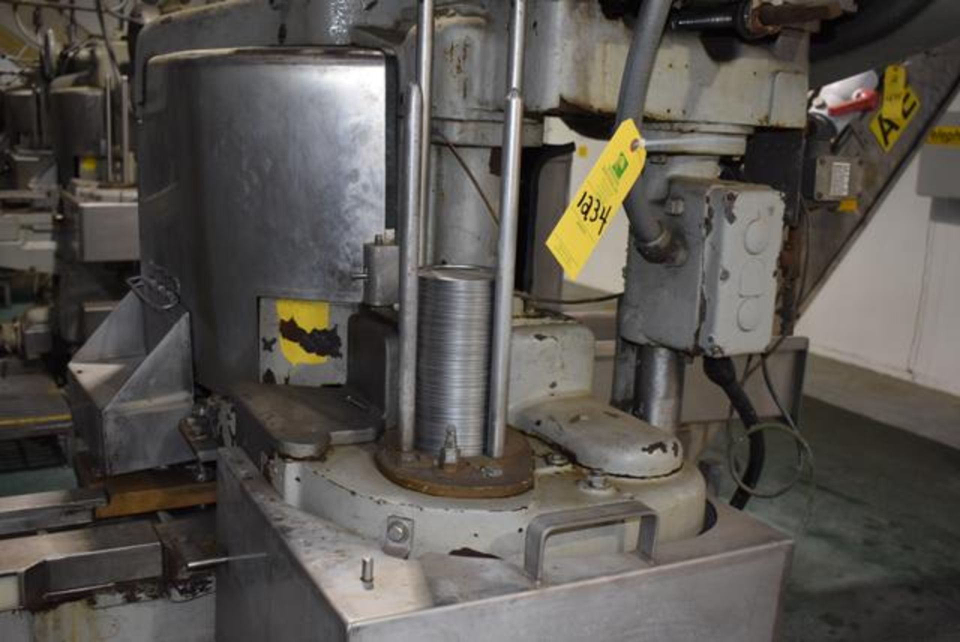 Angelus Model #60L Automatic Closing Machine/Seamer, Can Size 401x411, RIGGING FEES: $1500 - Image 2 of 2