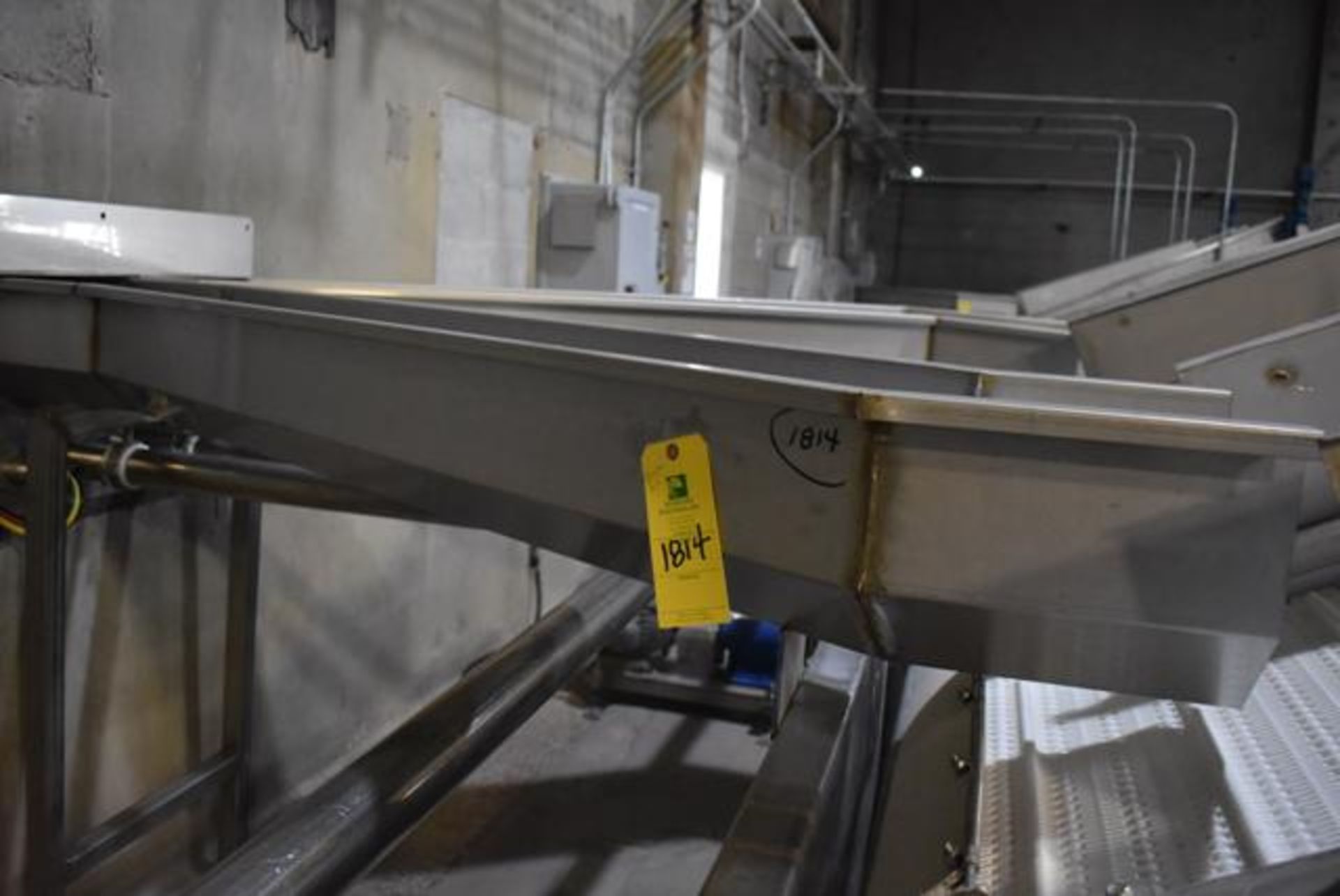 Line #1 - Cherry, Stainless Steel Flume, 12' Top x 5" Bottom x 9" Deep, RIGGING FEE: $300