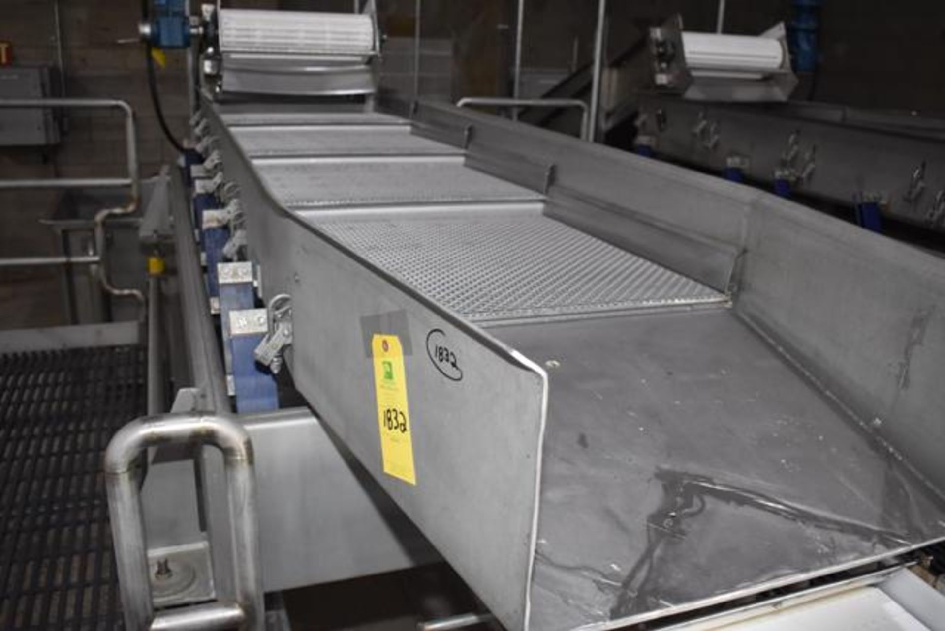 Key Iso-Flo Vibratory Shaker Table, 30" x 96" Table/Screens, RIGGING FEE: $350 - Image 2 of 2