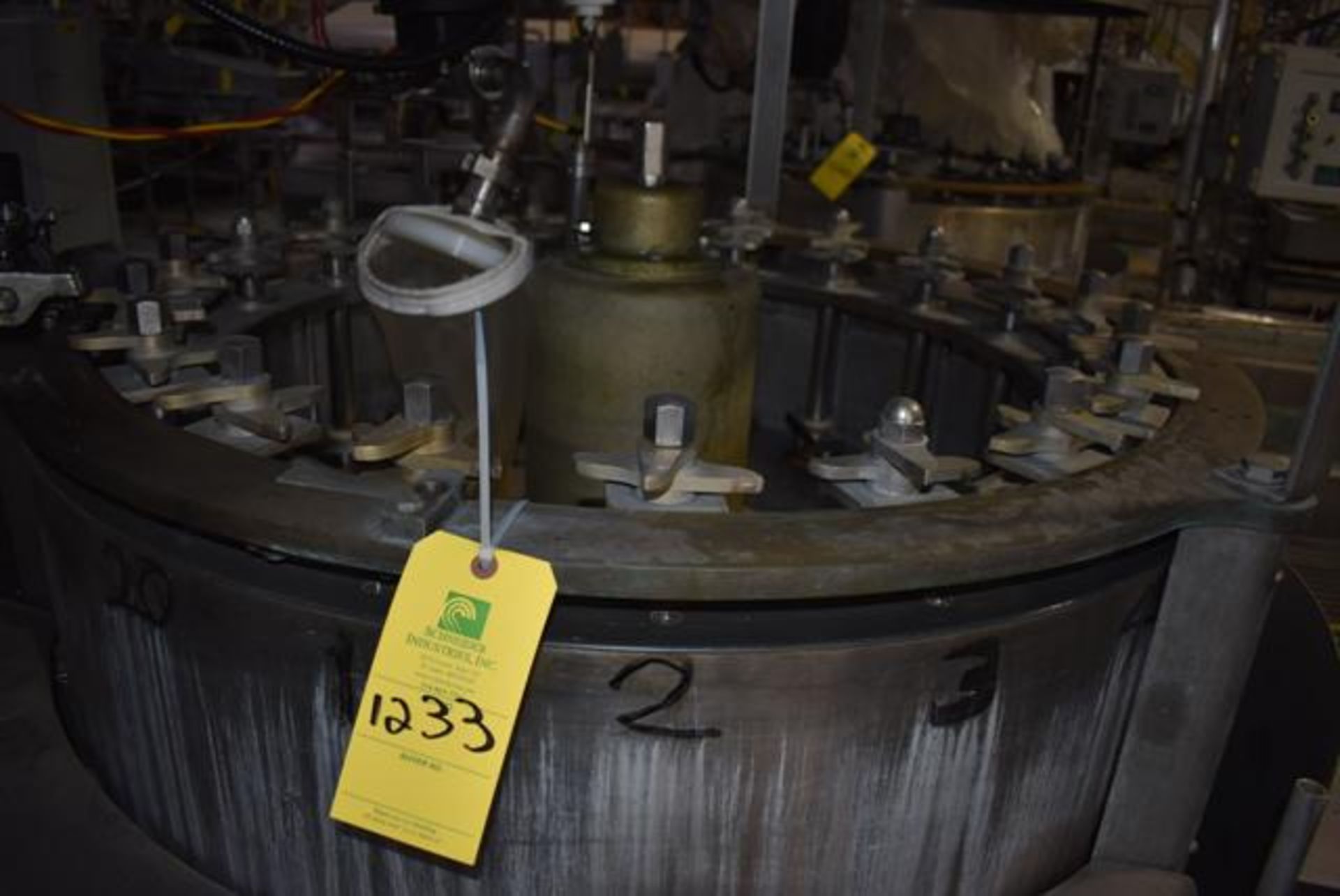 Atlas Pacific 20 Valve Pre-Vac Syruper, Size 400 x 411, Includes Trap Tank, RIGGING FEES: $800 - Image 2 of 2