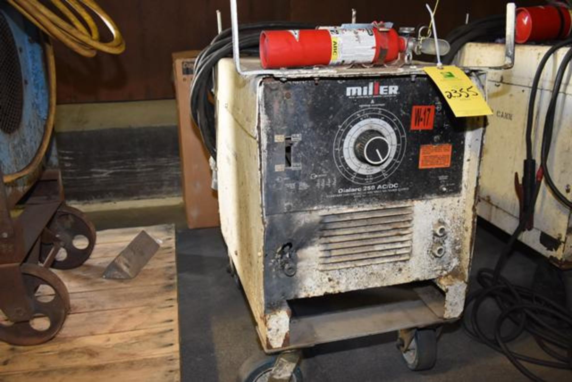 Miller Dialarc 250 Welder, Cables, 4-Wheel Base, SN JC85054, RIGGING FEE: $50