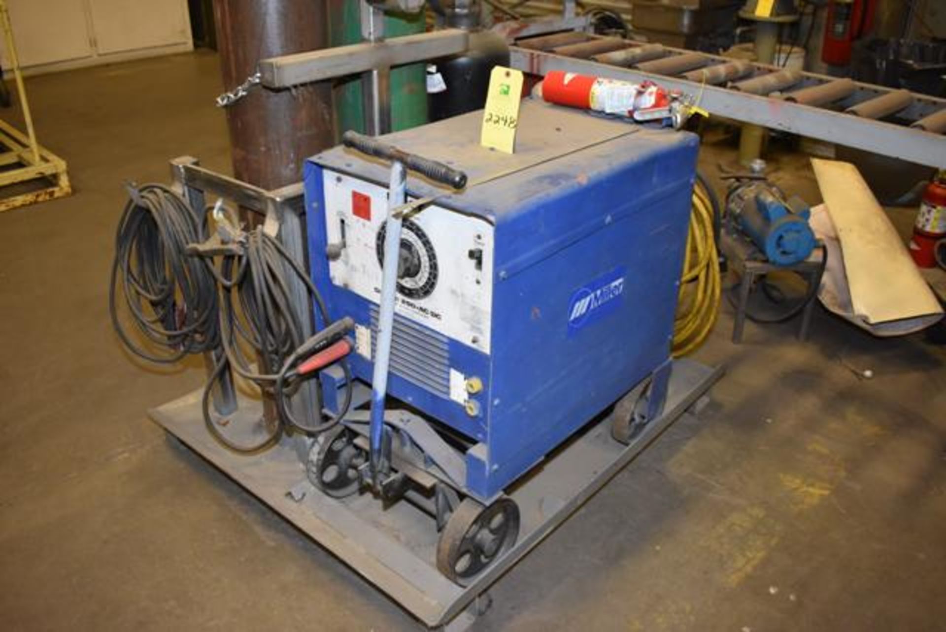 Miller Dialarc 250 Welder, 4-Wheel Base, Serial #HHD78638 (Note: Does Not Include Tanks)