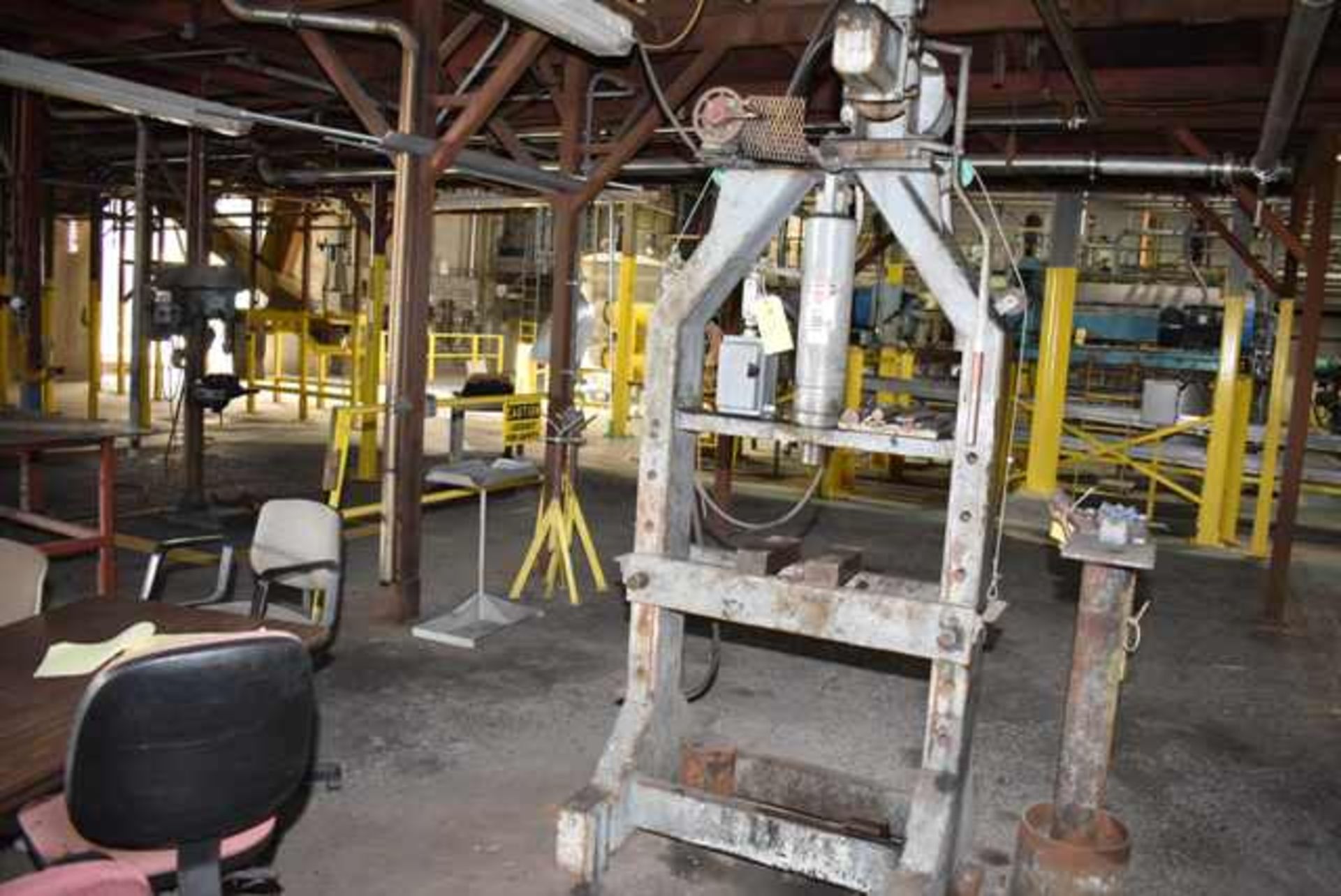 H-Frame Press, 31" Between Housings, RIGGING FEE: $100