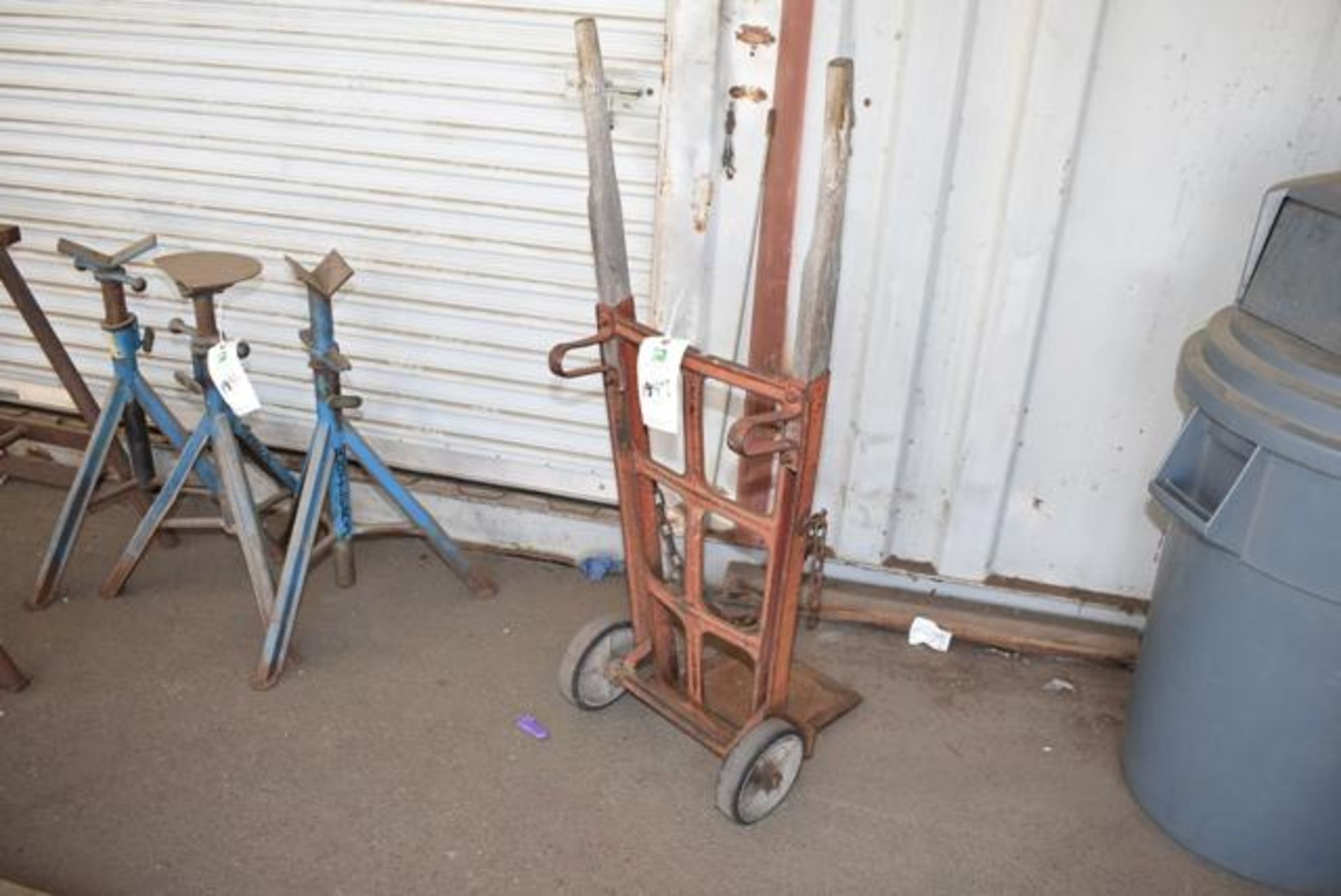 2-Wheel Cart w/Support Chain, RIGGING FEE: $45