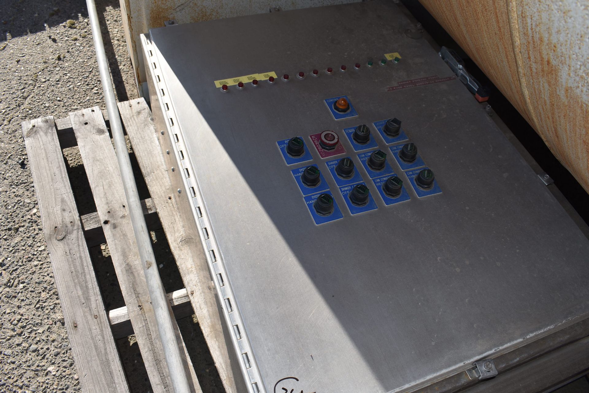 Electrical Control Panel, 30" x 40" Single Door, SS Leg Base, RIGGING FEE: $45 - Image 2 of 2