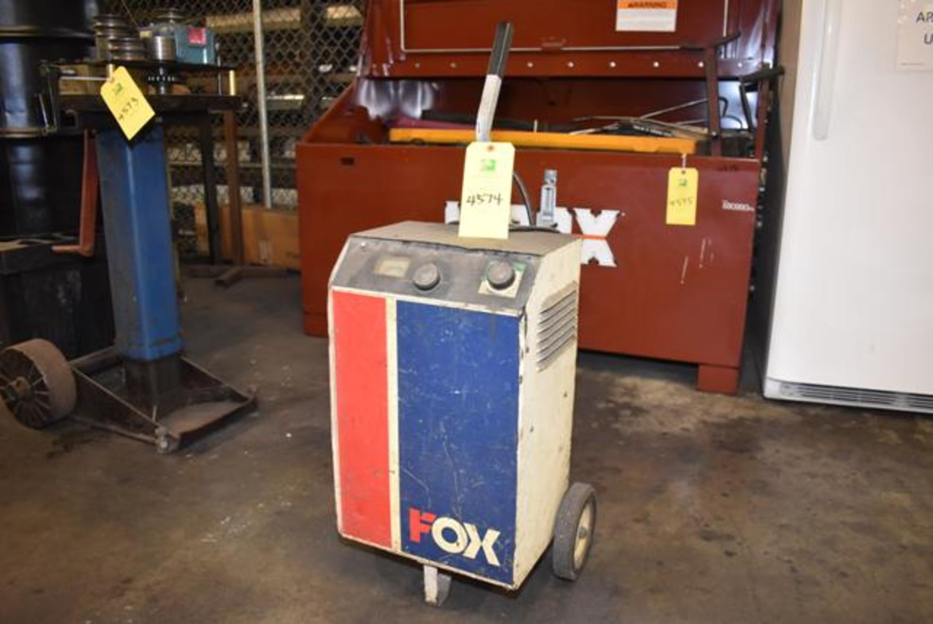 Fox Electric Battery Charger, RIGGING FEE: $50