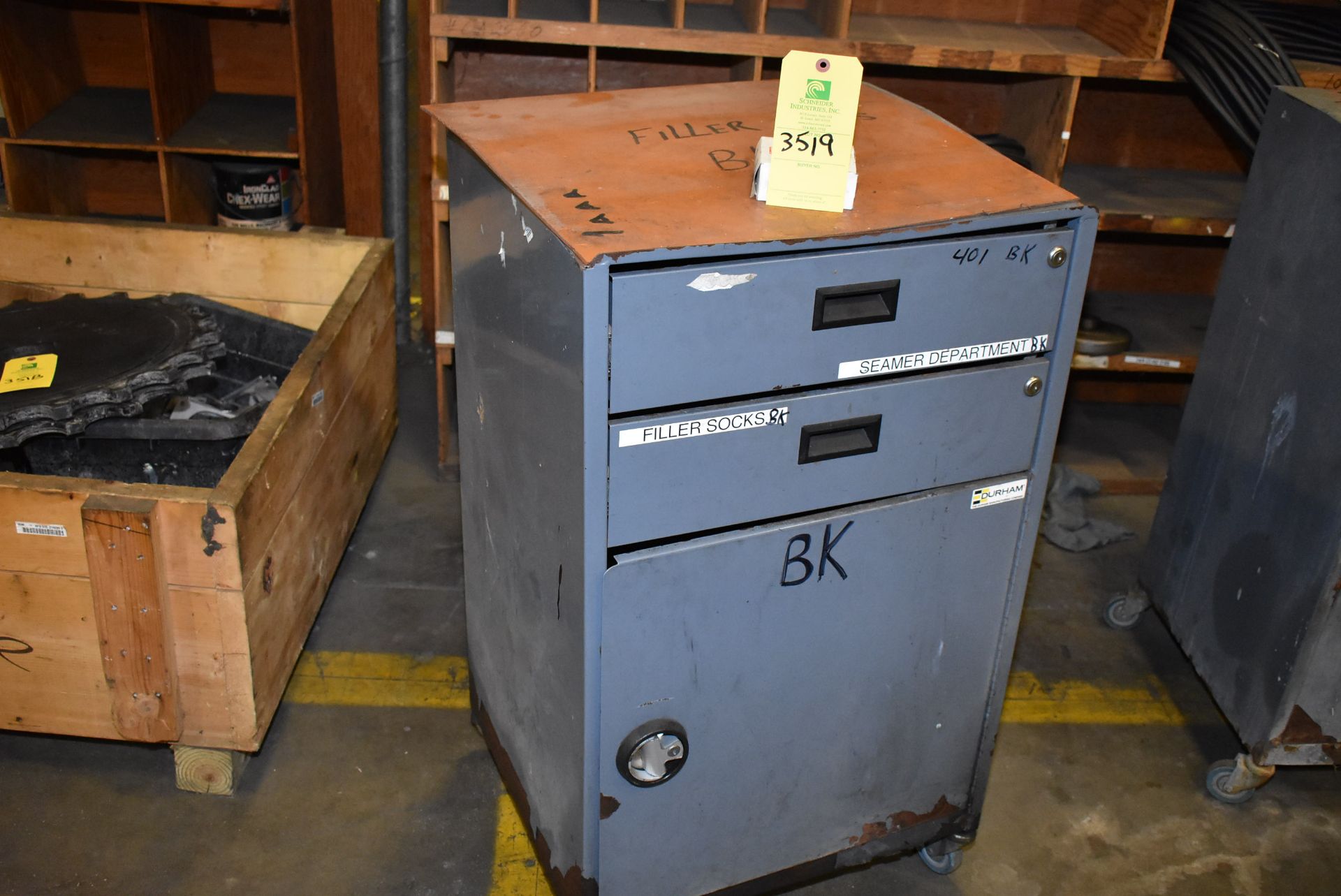 Durham Tool Box, 4-Wheel Base, RIGGING FEE: $50