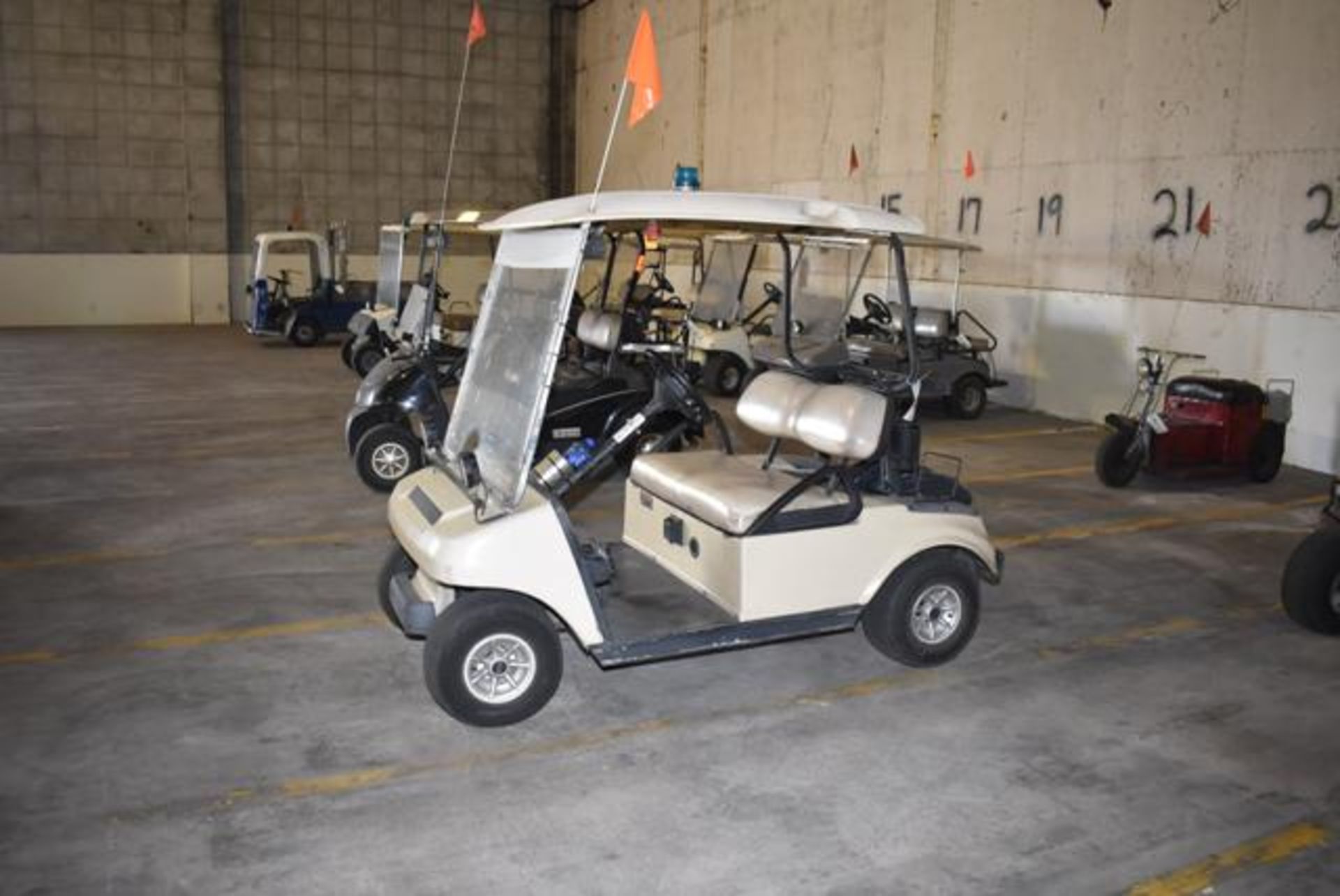 Club Car Electric 4-Wheel Golf Cart, RIGGING FEE: $45