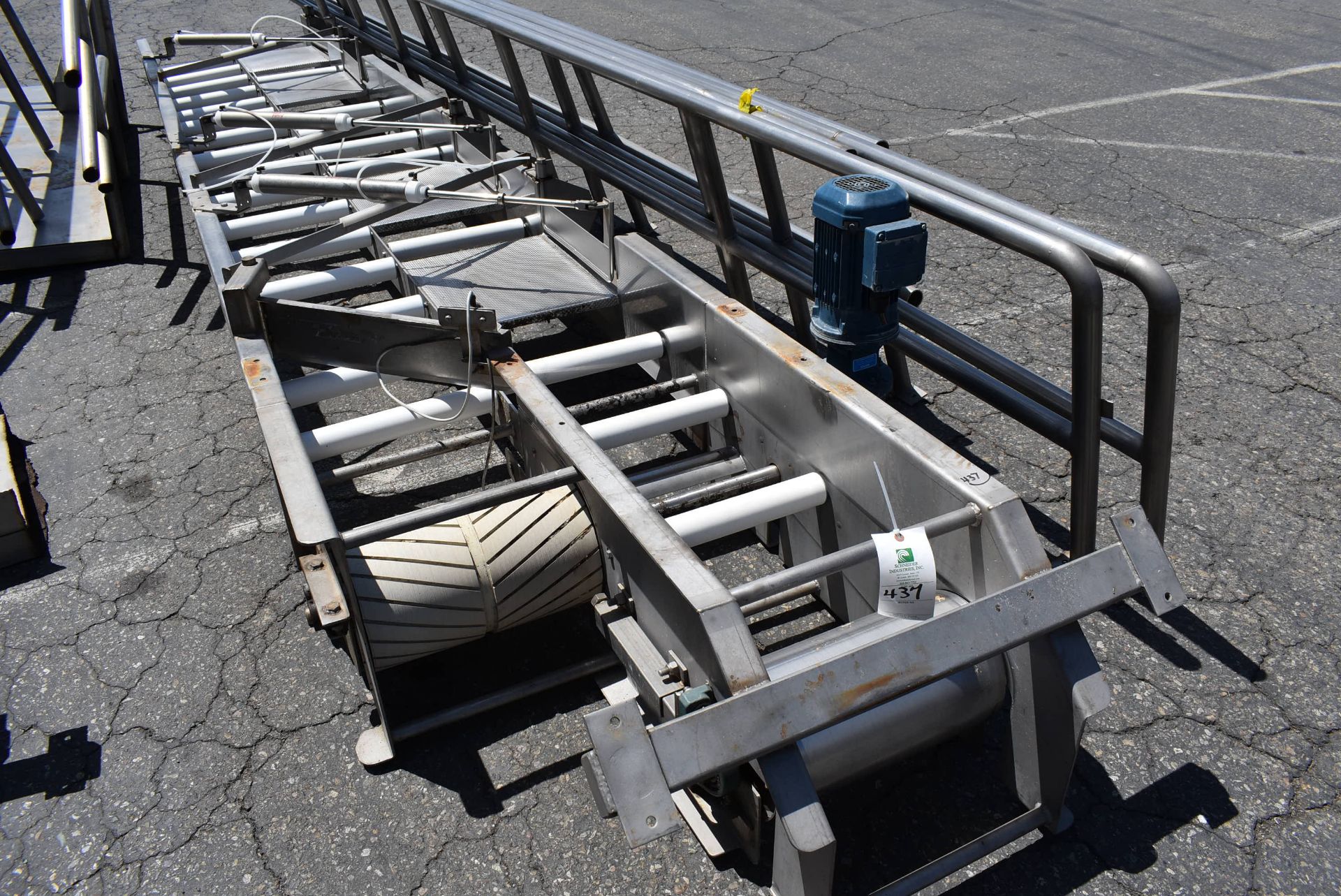 Conveyor - Motorized Dual Lane Conveyor, 32" Wide x 19' Length, SS Frame, RIGGING FEE: $350