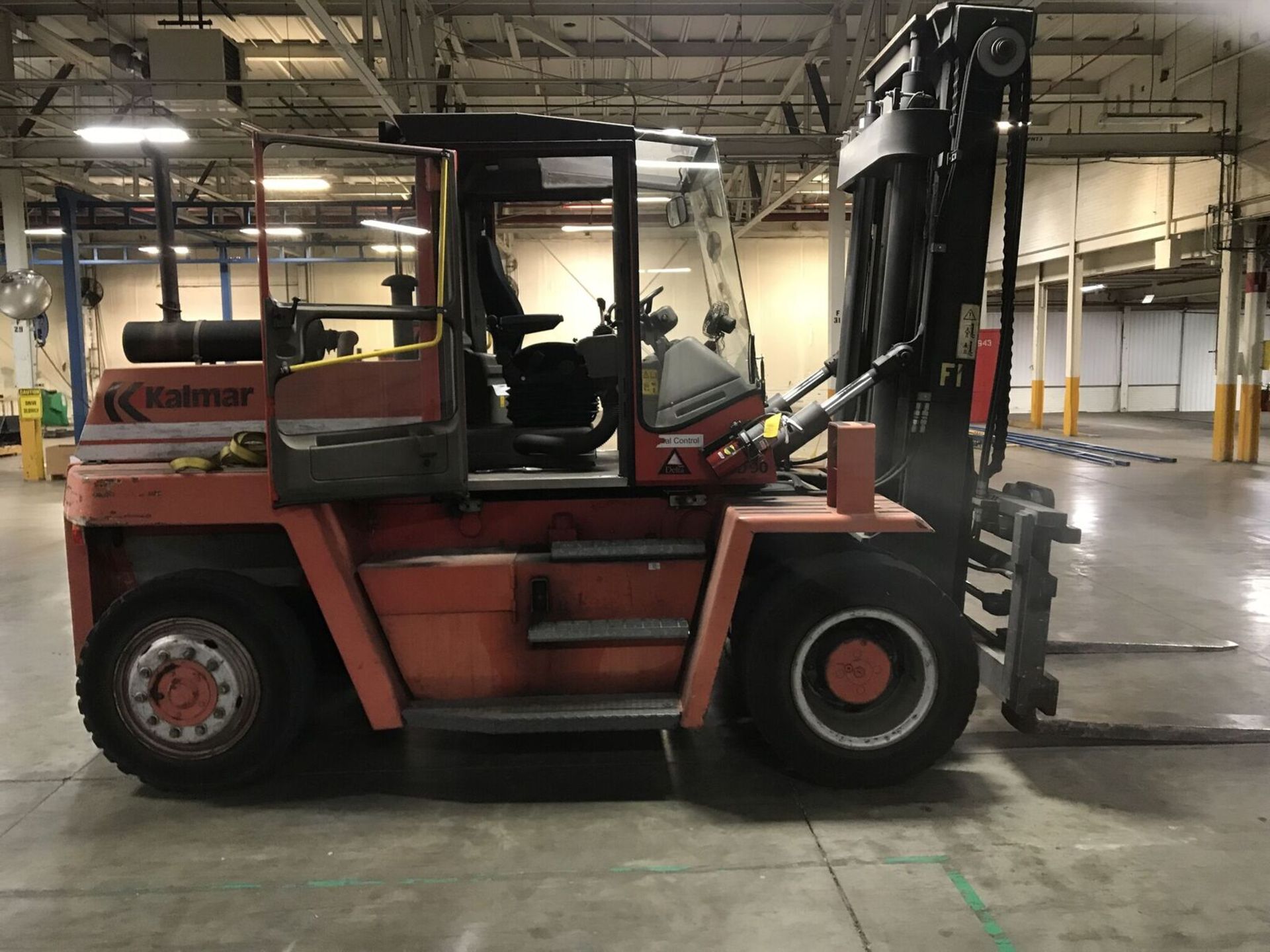 Kalmar Heavy Duty Fork Truck, Model #DCD 90-6, Serial #T331031031, Weight 14460 KG, Height 3500mm - Image 4 of 5