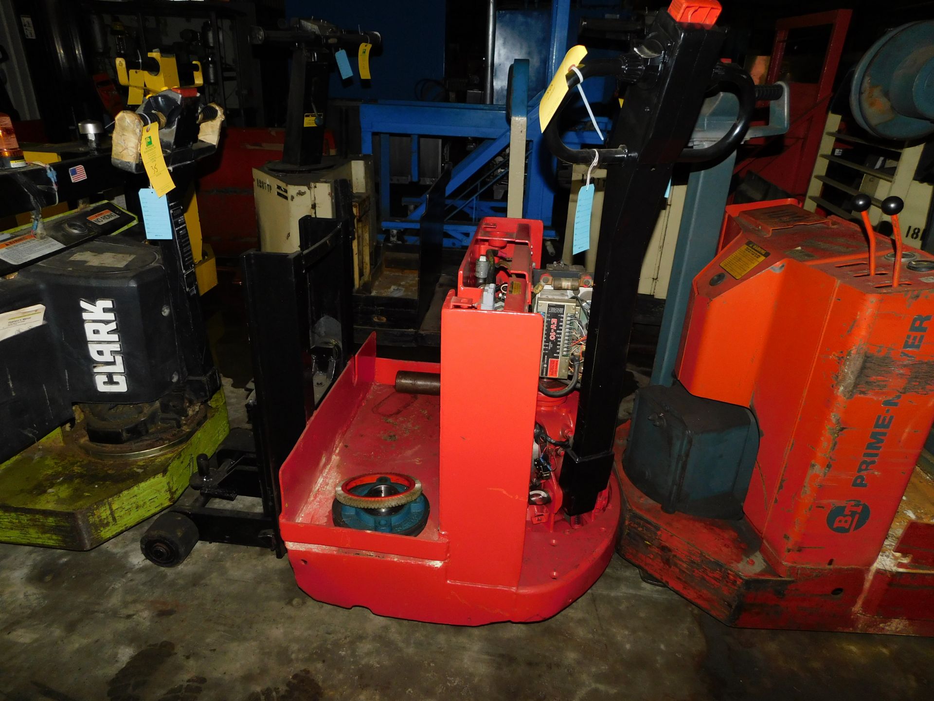 Red Pallet Jack Rigging Fee For This Item Is $25