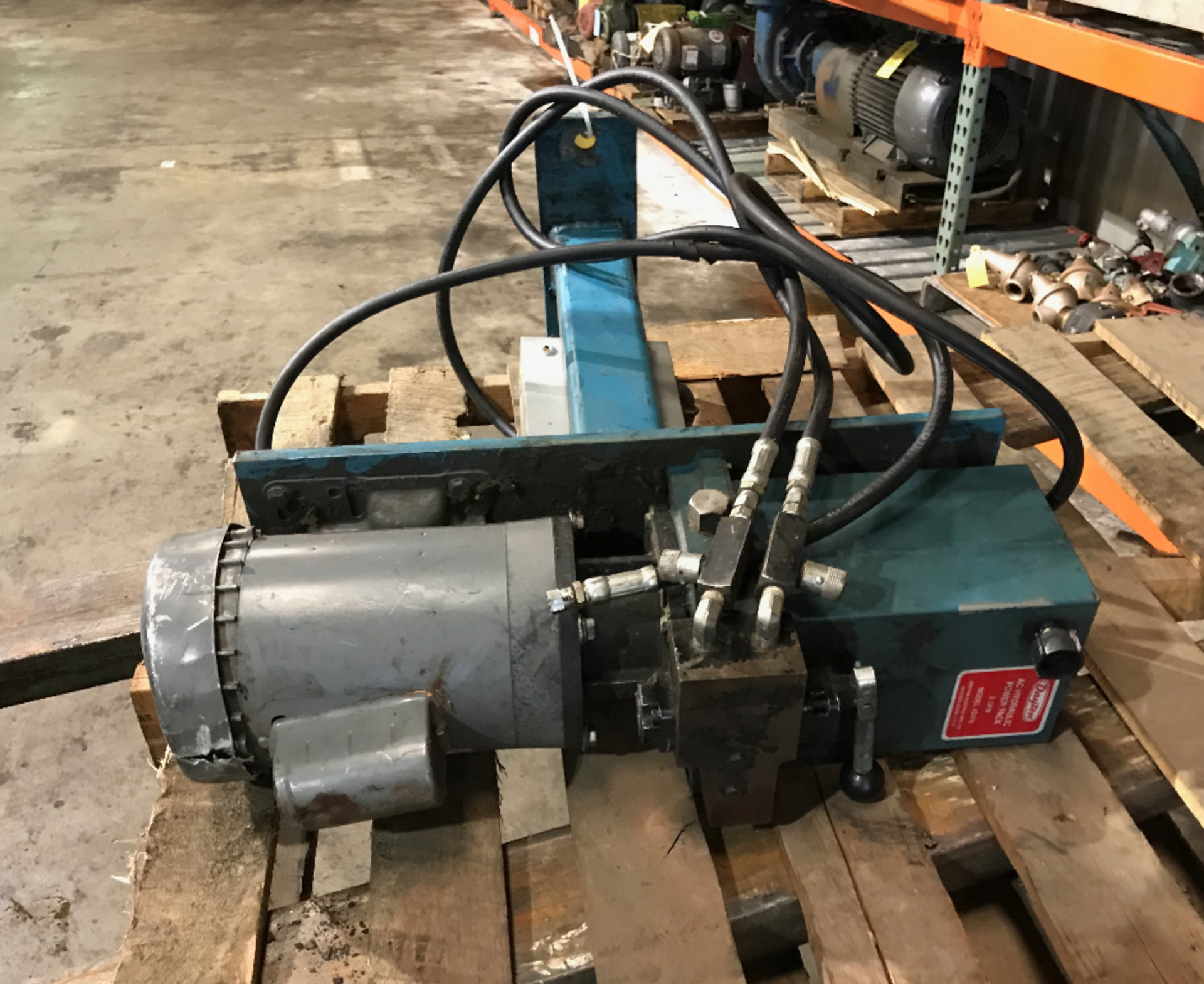 Dayton AC Hydraulic Power Pack, Model 4Z474, 2 GPM, Rigging Fee For This Item Is $30