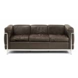 Le Corbusier, Charlotte Perriand und Pierre Jeanneret Sofa Grand Confort LC3, Dreisitzer. Entwurf