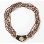 Brillant-Ebenholz-Perlen-Collier 1980er Jahre. 750 Rosagold. Mehrreihiges Collier aus barocken,