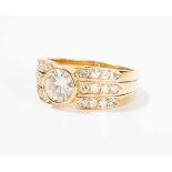 Brillant-Ring 750 Gelbgold. 1 Brillant ca. 1 ct H/I-si. Ringschultern mit 24 Achtkant-Diamanten. Gr.