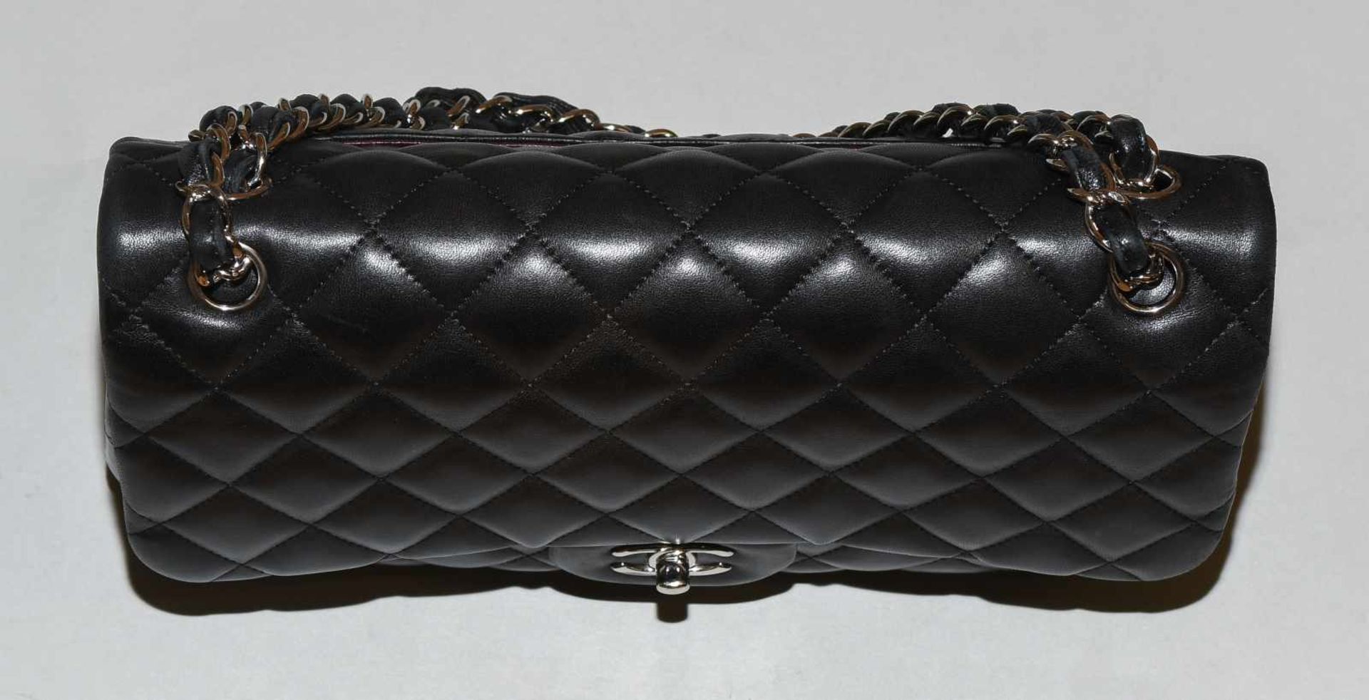 Chanel, Handtasche "Timeless" Jumbo Aus schwarzem Leder mit gestepptem Rautenmuster. - Bild 11 aus 13