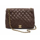 Chanel, Handtasche "Mademoiselle" Braunes Leder mit gestepptem Rautenmuster. Lederdurchflochtener