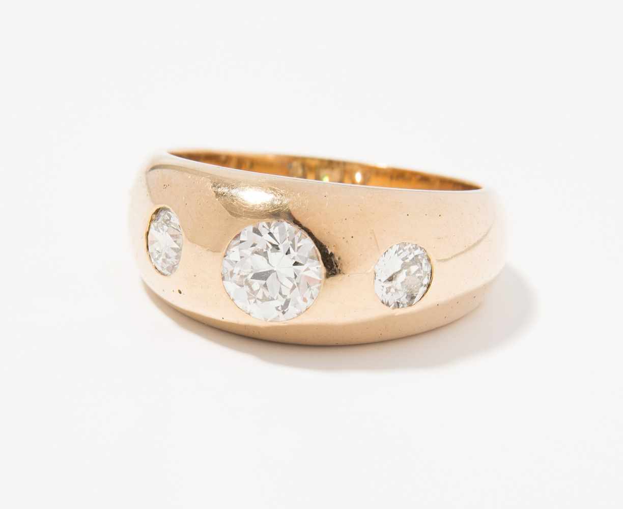 Diamant-Ring 585 Gelbgold. Bandring mit 3 Altschliff-Diamanten zus. ca. 0.80 ct H/I-si/P1. Gr. 55,