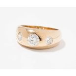 Diamant-Ring 585 Gelbgold. Bandring mit 3 Altschliff-Diamanten zus. ca. 0.80 ct H/I-si/P1. Gr. 55,