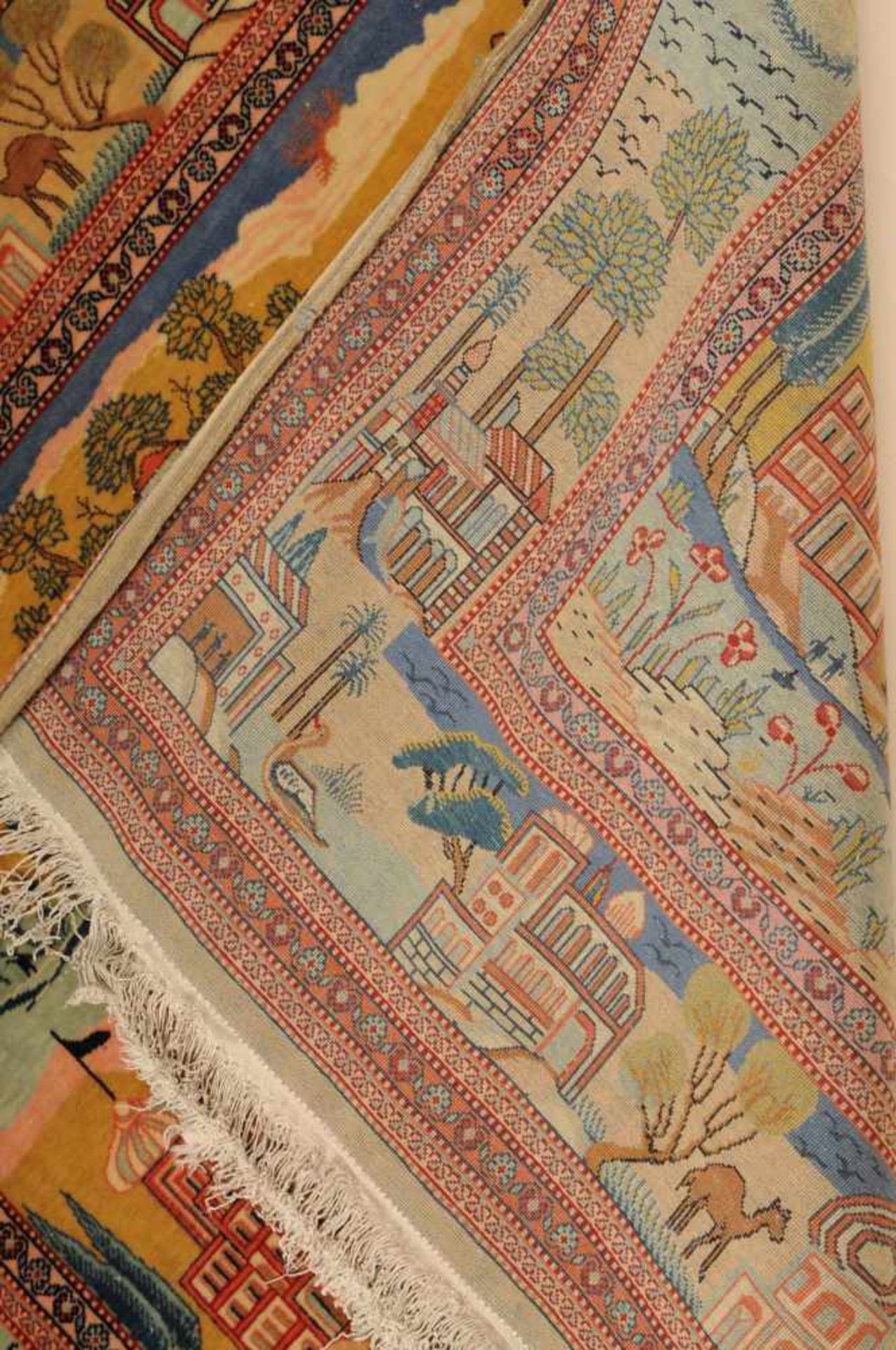 Kashan Z-Persien, um 1910. Das Mittelfeld ist mit verschiedensten architektonischen Bauwerken - Bild 7 aus 10