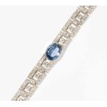 Saphir-Diamant-Bracelet Art Déco. 870 Platin/750 Weissgold. Geomtrischer Aufbau mit 1 oval fac.