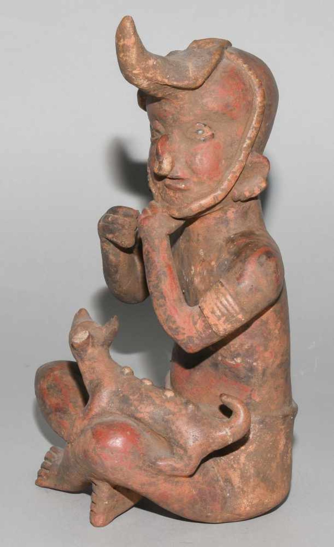 Sitzende Figur Westliches Mexico, Jalisco, 200–300 n.C. Ton, rot bemalt mit Details in schwarz und - Bild 3 aus 8