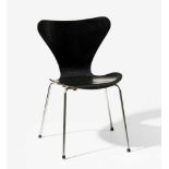 Arne JacobsenStuhl 3107. Entwurf 1955; Ausführung: Fritz Hansen, Dänemark. Aluminium, schwarz