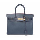 Hermès, Handtasche "Birkin Contour" 35Aus dem Jahr 2016. Indigoblaues Epsom-Leder mit roten