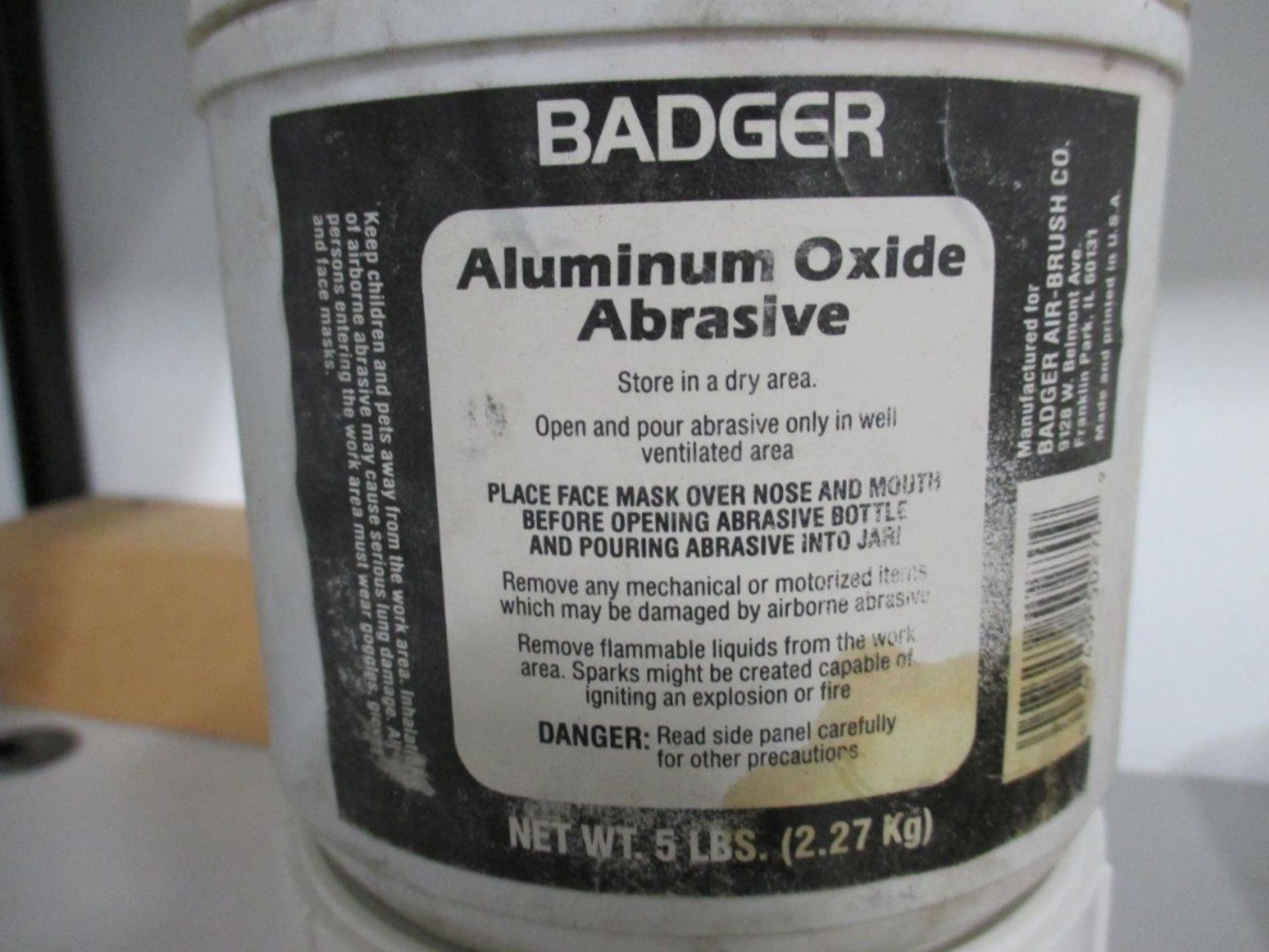 Badger Mini Sandblaster w/Abrasives - Image 3 of 3