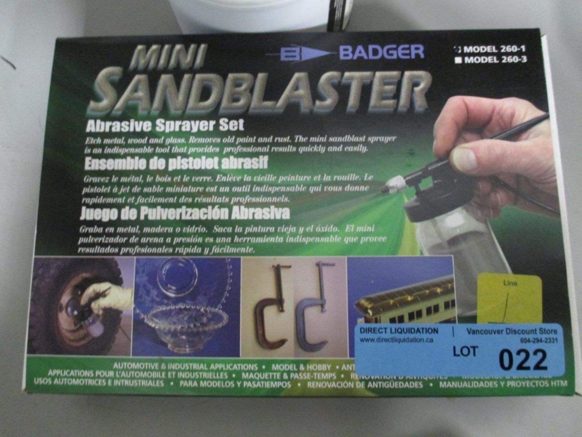 Badger Mini Sandblaster w/Abrasives - Image 2 of 3