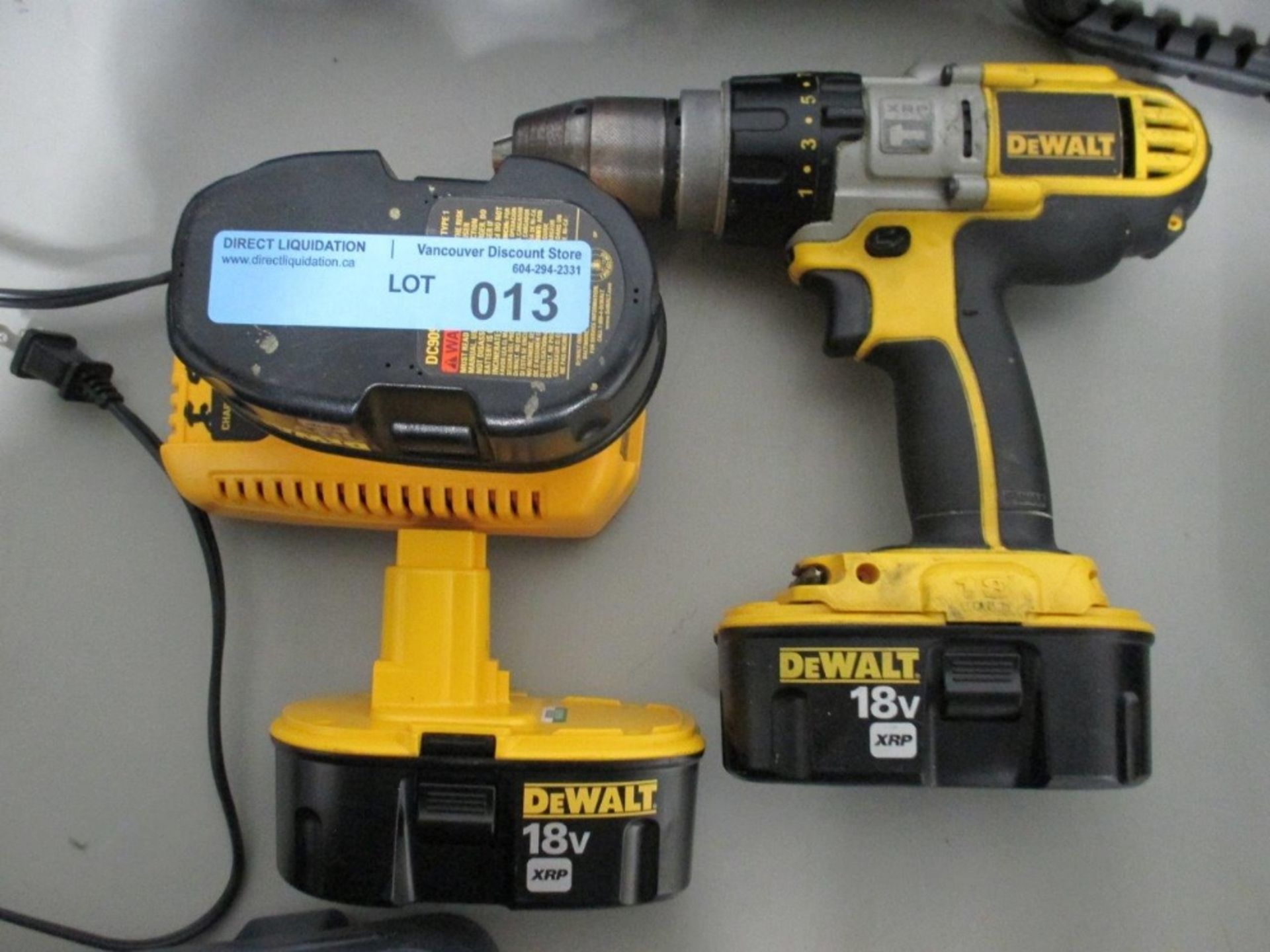 DeWalt 18V Cordless Drill Includes 2 spare batteries