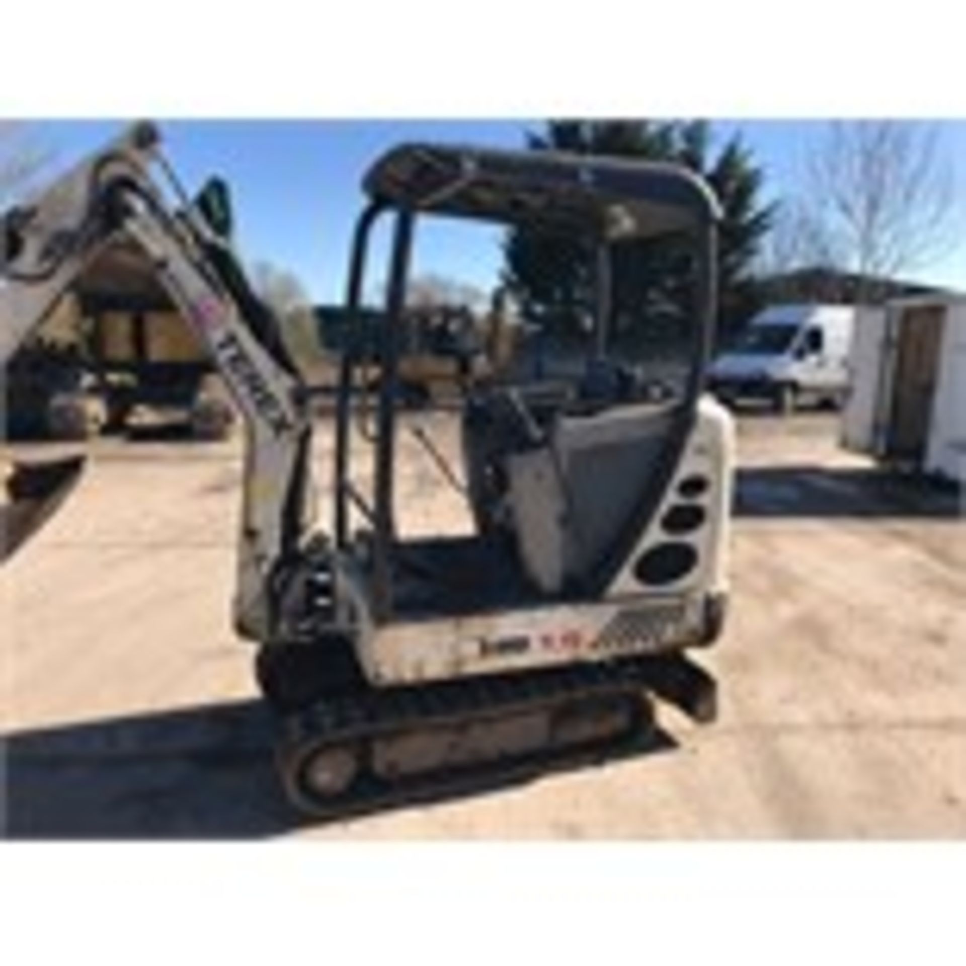 TEREX HR 1.5 MINI DIGGER WITH GRAB & HAMMER CONNECTIONS - 2005 (+VAT) - Image 8 of 14