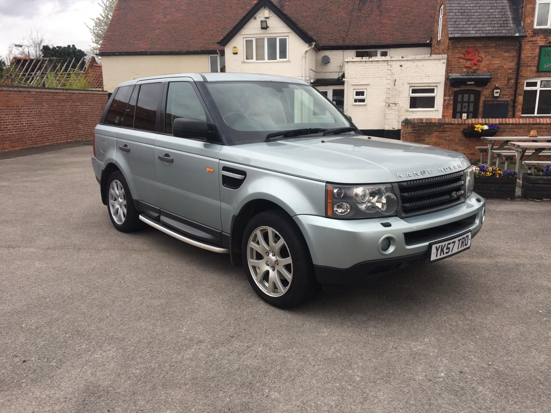 Range Rover Sport 2.7 TD V6 SE - Image 8 of 15