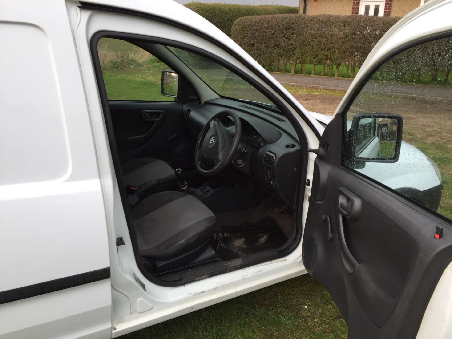 Vauxhall Combo 1700 CDTI 16V Reg 06 - Image 9 of 14