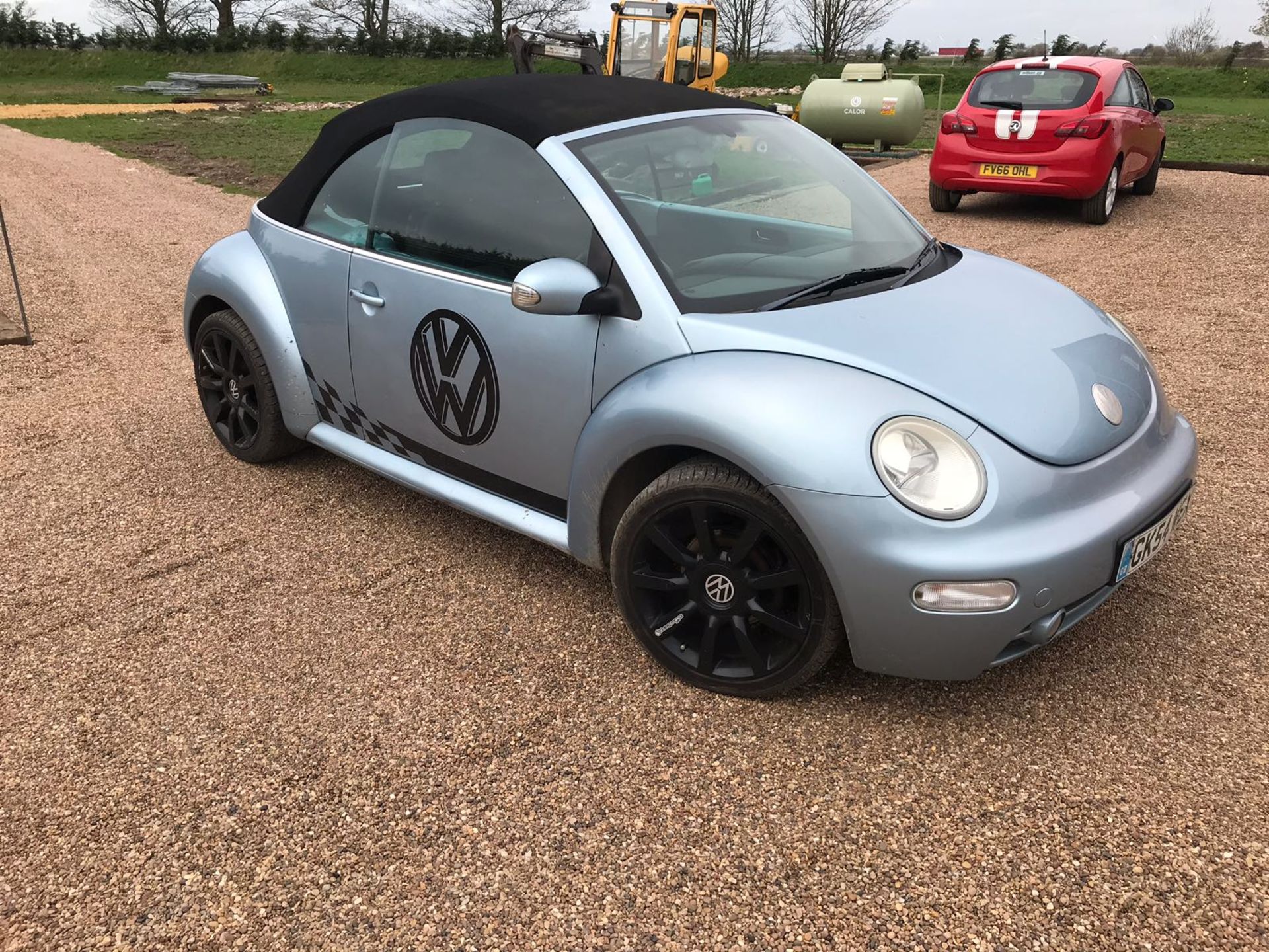 Volkswagen Beetle Cabriolet TDI - Image 6 of 22