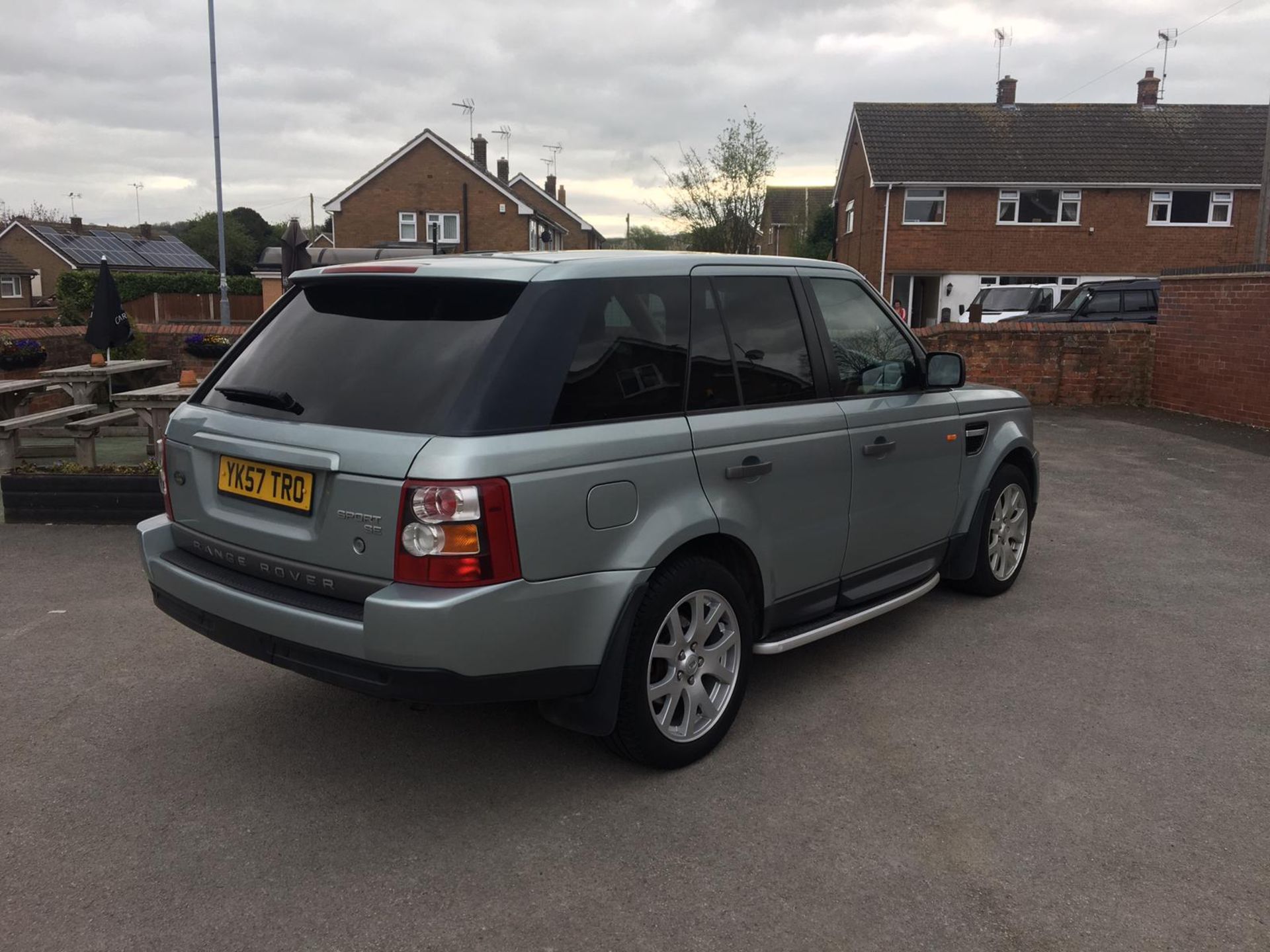 Range Rover Sport 2.7 TD V6 SE - Image 6 of 15