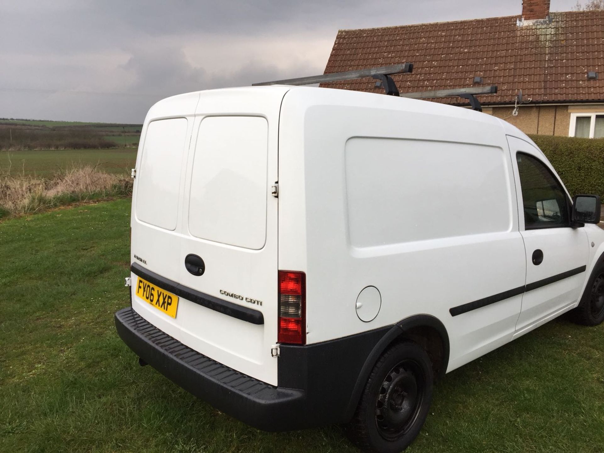 Vauxhall Combo 1700 CDTI 16V Reg 06 - Image 4 of 14