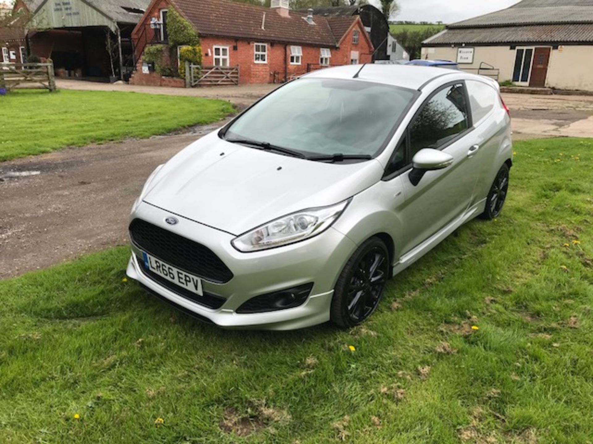 Ford Fiesta Base TDCI - full ST line body kit (NO VAT) - Image 8 of 25